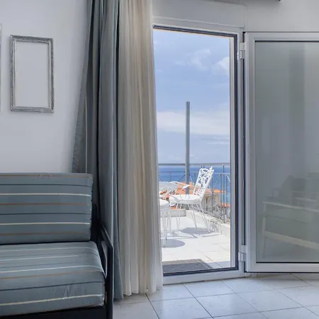 Maison Ciel شقة أغيا باراسكيفي